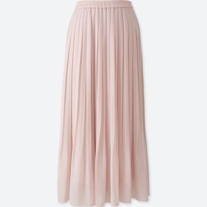 Uniqlo Chiffon Pleated Baby Pink Midi Skirt
